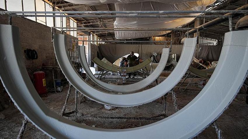 İzmir'de vatandaşlar su kesintilerine çözüm buldu! Fabrika siparişlere yetişmek için çift vardiya çalışmaya başladı