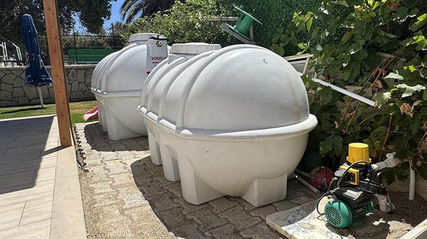 İzmir'de vatandaşlar su kesintilerine çözüm buldu! Fabrika siparişlere yetişmek için çift vardiya çalışmaya başladı