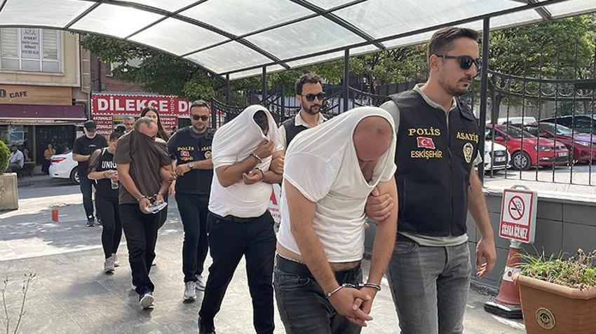 Eskişehir'de dublörlü dolandırıcılık! Sahte belgeleri dublör hazırladı