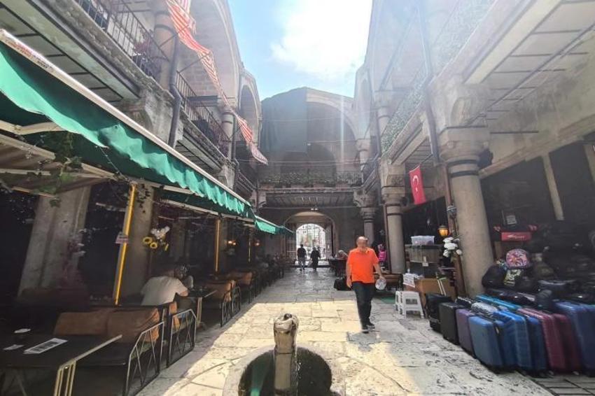 İçindeki havuzda sır var! Sivas'ta turistleri bir tek bu çekiyor