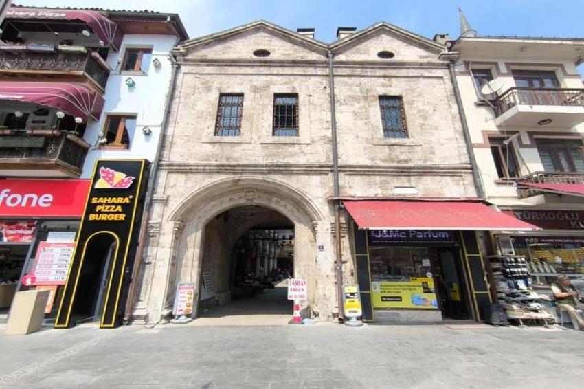 İçindeki havuzda sır var! Sivas'ta turistleri bir tek bu çekiyor