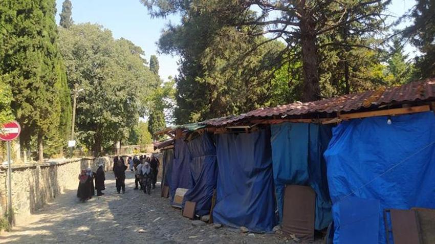 UNESCO mirası Cumalıkızık'ta rant savaşları: Belediye, korsan tezgah ve Çin malı satışına dur dedi!