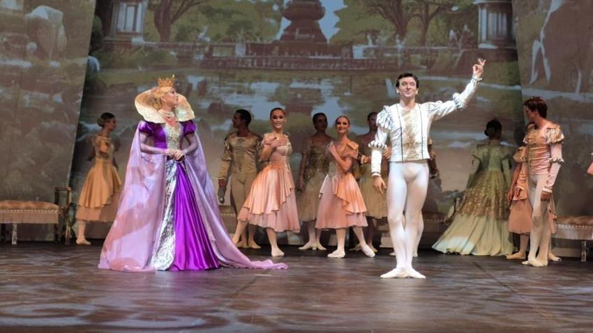 Festival coşkusu Bodrum'da başladı: Kuğu Gölü mest etti