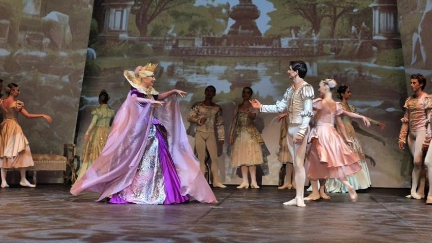 Festival coşkusu Bodrum'da başladı: Kuğu Gölü mest etti