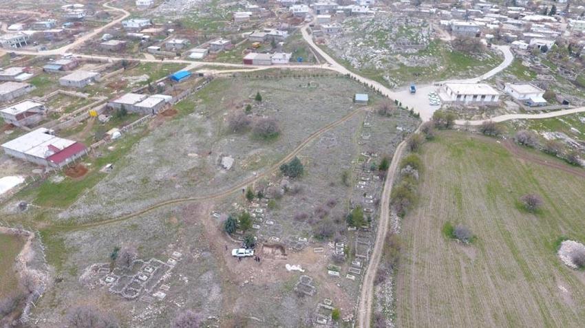 Mezar kazısında tarihi keşif! Geçmişin şifresi Diyarbakır'da çıktı: Davud Yıldızı içindeki motif ve altı satırlık yazıt