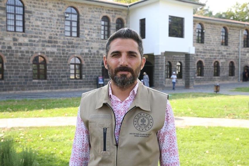 Mezar kazısında tarihi keşif! Geçmişin şifresi Diyarbakır'da çıktı: Davud Yıldızı içindeki motif ve altı satırlık yazıt