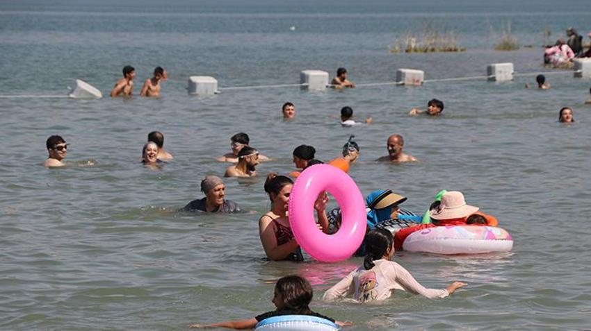 Elazığ'ın ilçesi doldu taştı! Hafta sonu komşu iller bölgeye akın etti