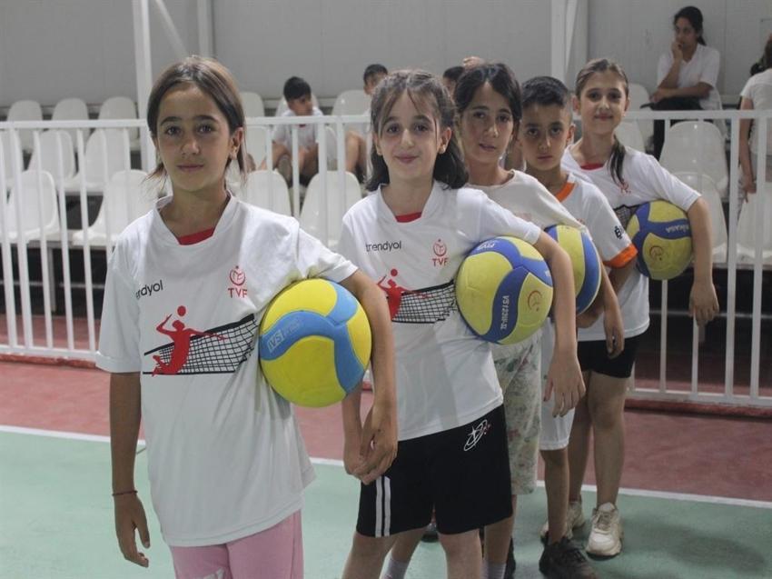 Şırnak'ta 1200 çocuk sporla buluştu! Yüzde 80'i kızlardan oluşuyor