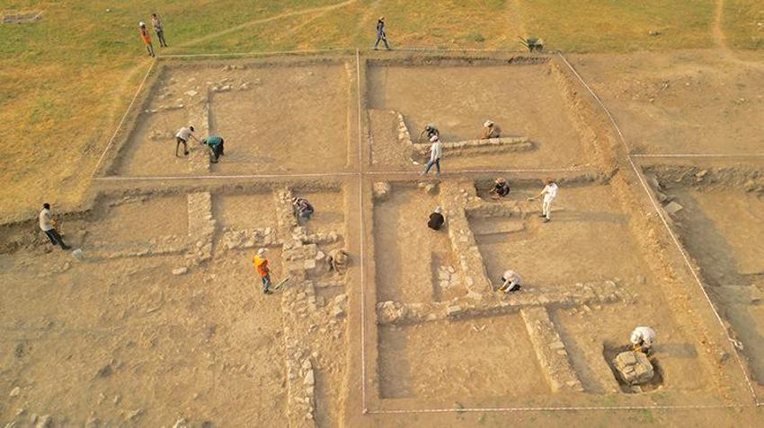 Eski Van'da tarihi keşif yapıldı! Osmanlı kışlası izleriyle karşılaşıldı