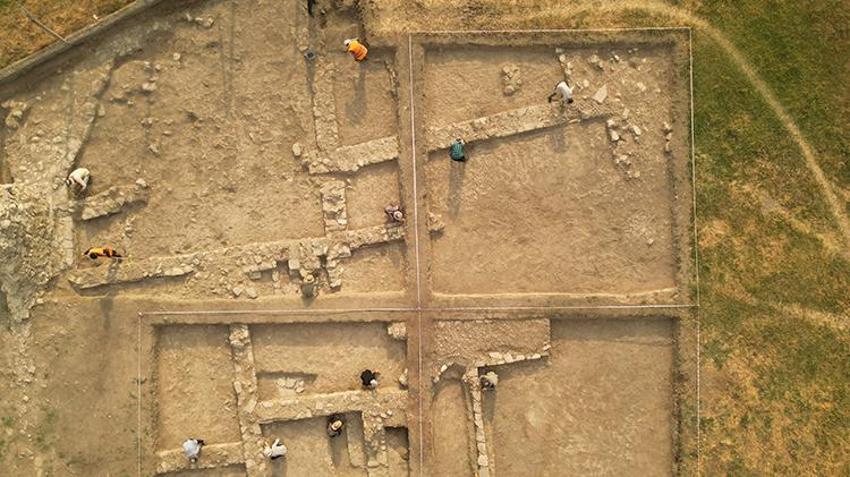 Eski Van'da tarihi keşif yapıldı! Osmanlı kışlası izleriyle karşılaşıldı