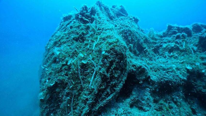 Bilinçsiz avcılık denizi vuruyor: Bir basketbol sahası büyüklüğünde ağ çıkardı!