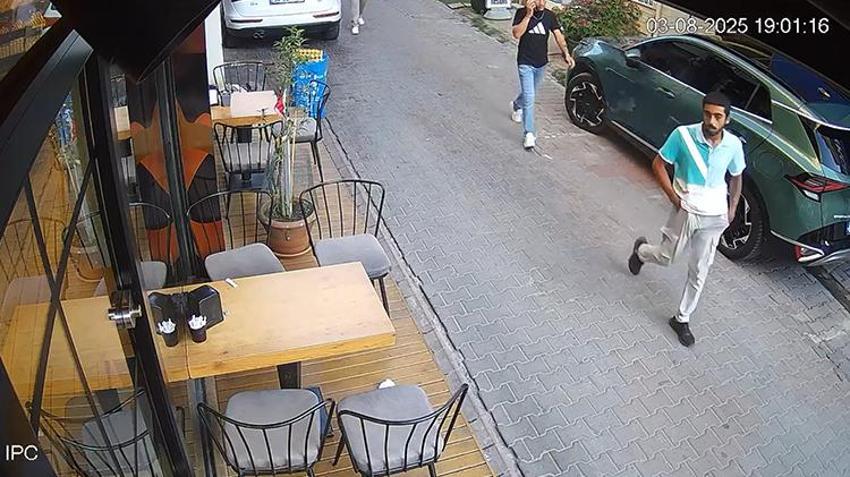 Ümraniye'de aynı esnafa dakikalar içerisinde çifte hırsızlık! Hırsızların peşinden koşarken telefonu da çalındı