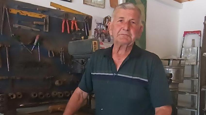 Gaziantep'te herkes bu işi bıraktı bir tek o kaldı! 77 yaşında prefabrik yapıda hayata tutundu