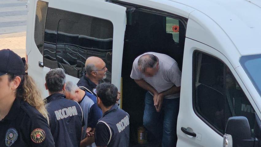 Zonguldak'ta gündüz vakti suçüstü yakalandılar! Ellerinde kazma kürekle adım adım kazmaya başladılar