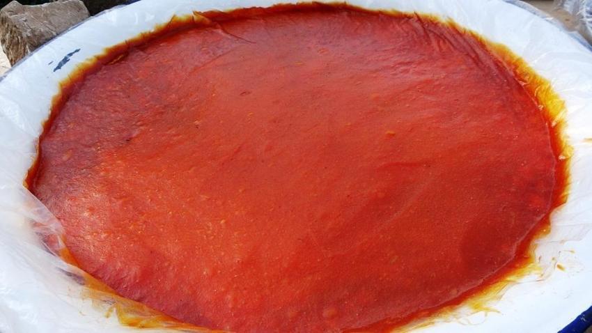 Van'da kayısı kurutma dönemi başladı: Alternatif çözüm ürettiler