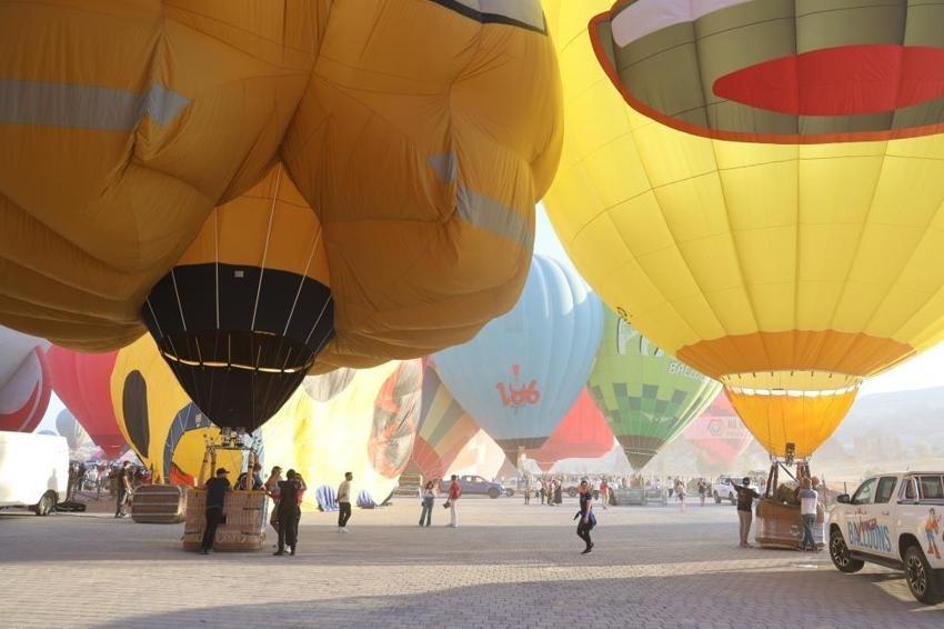 Kapadokya'da havalandılar: Balon festivali göz kamaştırdı