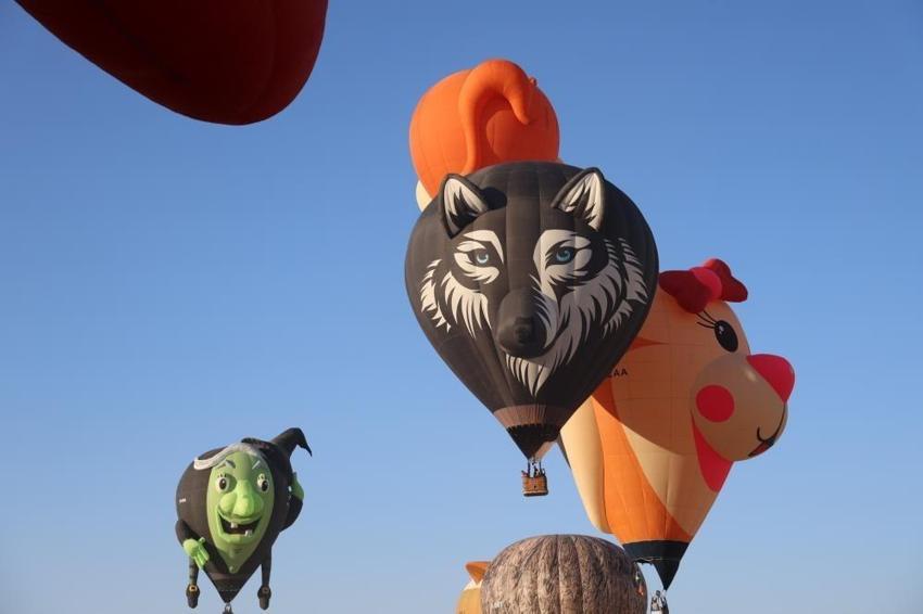 Kapadokya'da havalandılar: Balon festivali göz kamaştırdı