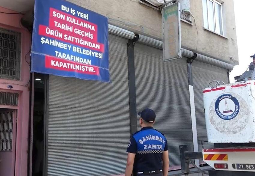 Gaziantep'te denetime giden zabıtaya saldırdı! Sebebi ortaya çıktı, iş yerinden çıkanlar mide bulandırdı