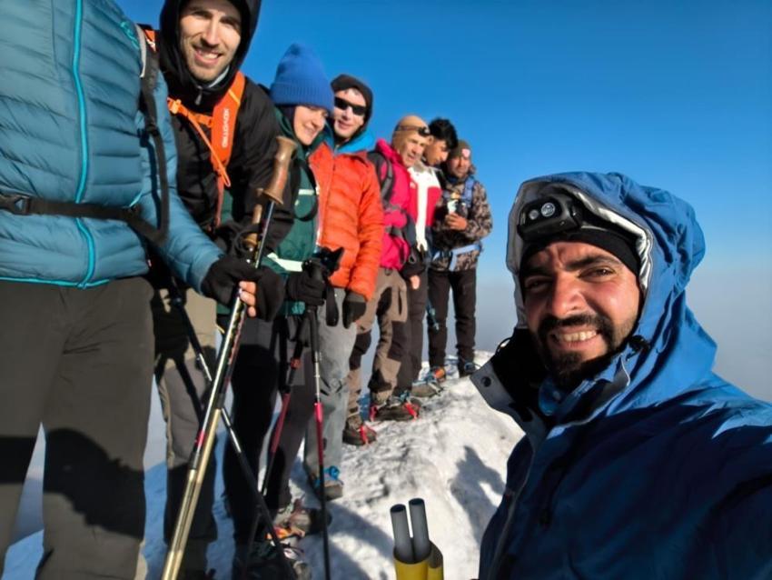 Ağrı Dağı'nda eşsiz manzaraya tanık oldular!