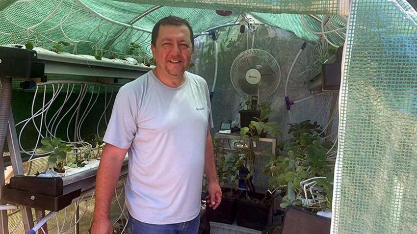 İzmir'de profesörün gelecek korkusu onu bu işe itti! Bahçesinde kurduğu düzenekle ailesini koruma altına aldı