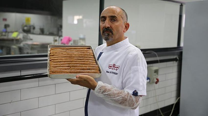 Diyarbakırlı usta, kadayıfa farklı bir tat getirdi! İki tepsiyle başladı şimdi günde 20 tepsi satıyor