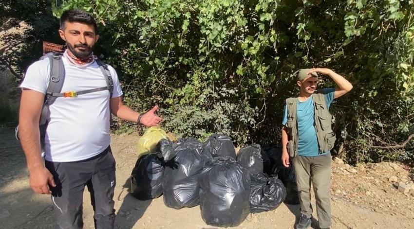 Hakkari'nin saklı Cenneti Kaval şelalesi çöp yığınlarına dönüştü!