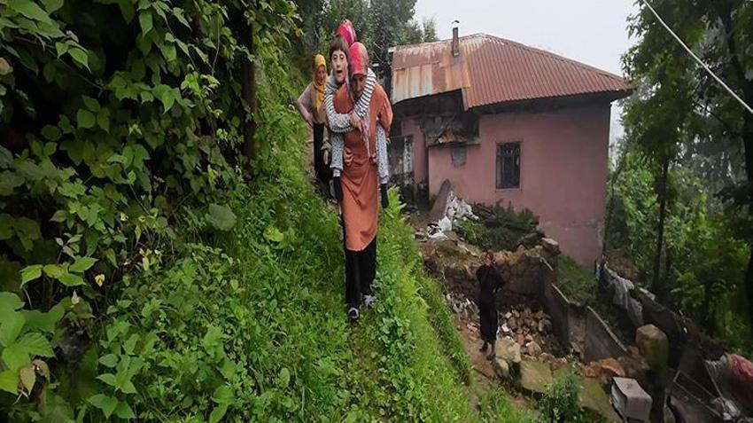 Rizeli aile Down sendromlu kızı için yol istiyor! 'Ben de kalp hastasıyım, artık taşıyamıyorum'