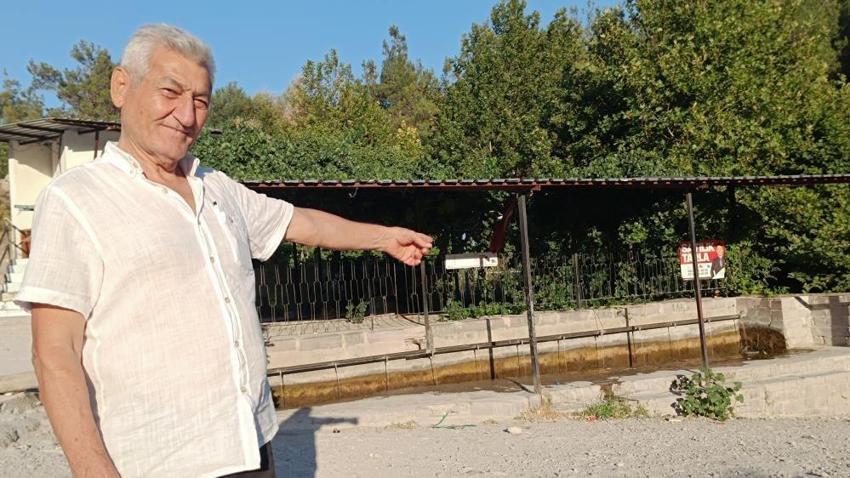 Manisa'da yıllardır boşa akıyor: Şifalı olduğu söyleniyor! Düzenleme talebi var