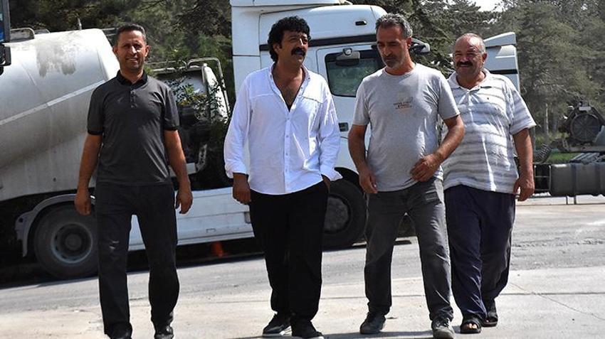 Vanlı 'Müslüm Baba'yı görenler gözlerine inanamıyor! O kadar çok benziyor ki ismini bile değiştirdi