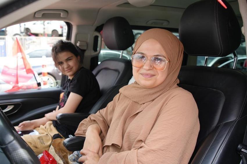 Gurbetçilerin dönüş yolculuğu başladı! Sınır kapılarında kuyruklar oluştu: '8-10 bin euro'ya mâl oluyor'