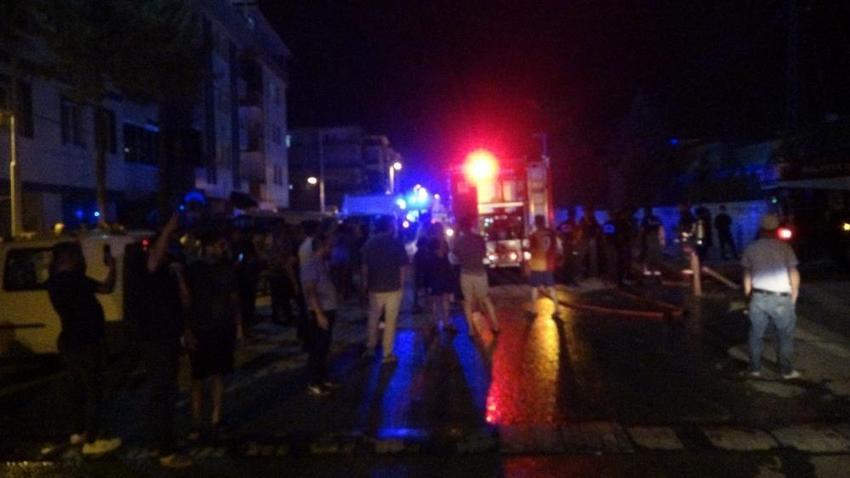 Malatya'da gece yarısı panik: Herkes sokağa döküldü