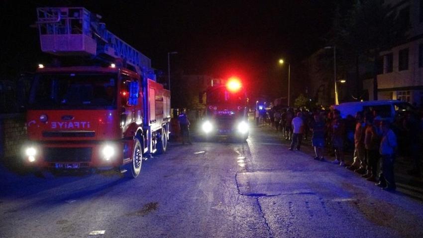 Malatya'da gece yarısı panik: Herkes sokağa döküldü