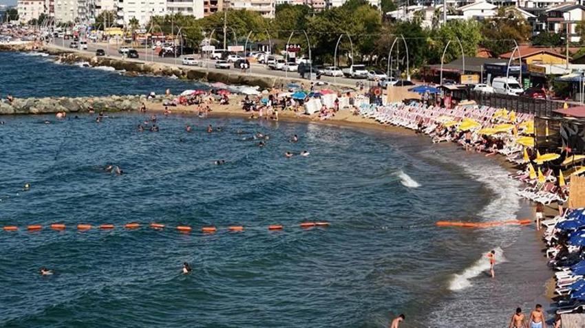 Marmara bölgesinin 40 bin nüfuslu ilçesi doldu taştı! 500 bin kişi tatile gitti doluluk oranı yüzde 95'e çıktı