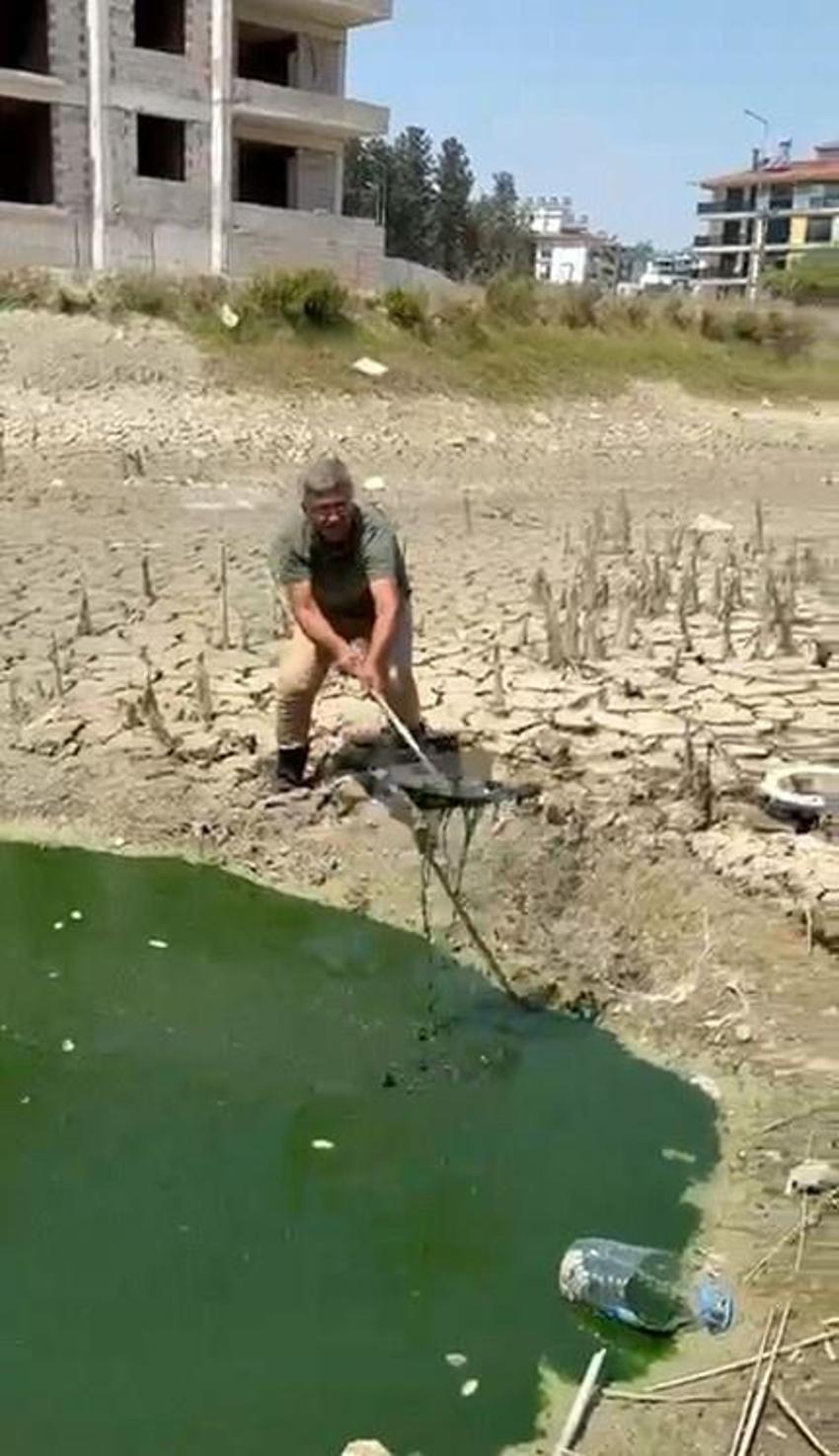 Antalya'da muhtar kendi kafesiyle kurtardı! Kuraklığa çare buldu