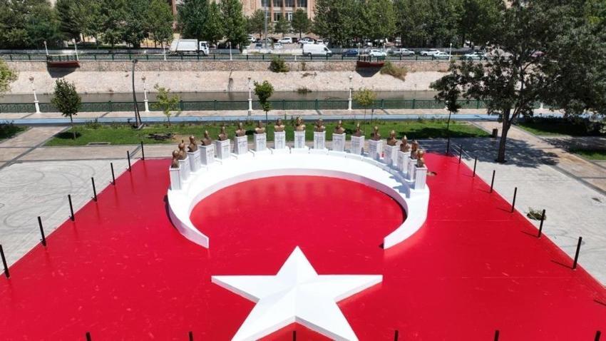 Türk geleneğini anlatan anıt Tokat'ta yapıldı