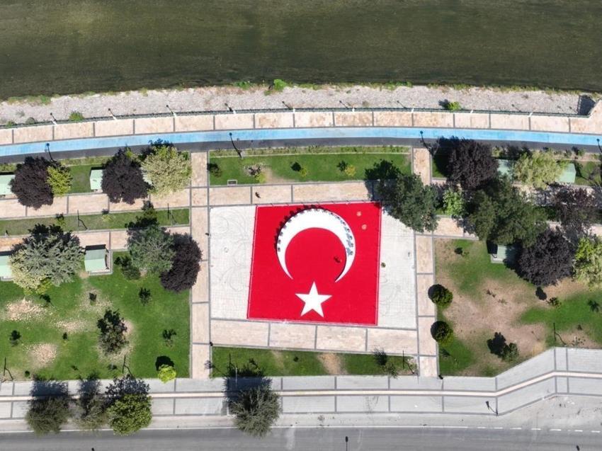 Türk geleneğini anlatan anıt Tokat'ta yapıldı