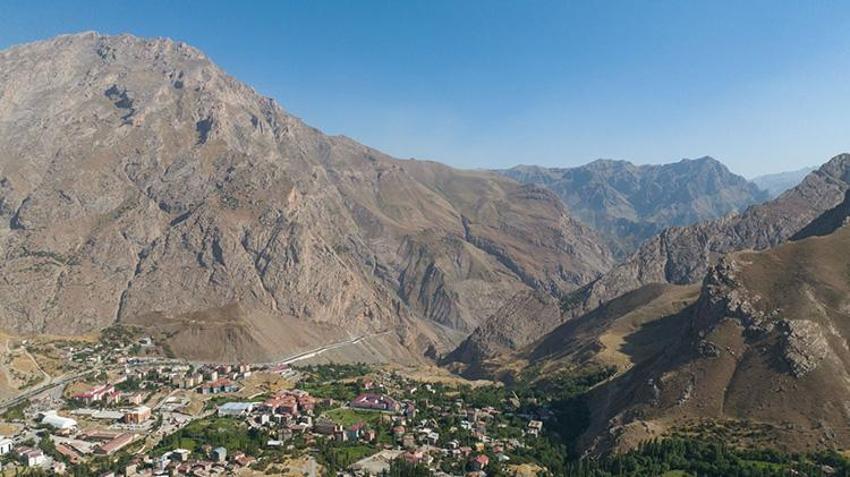 Yıllar sonra Hakkari kültür sanatla buluşuyor
