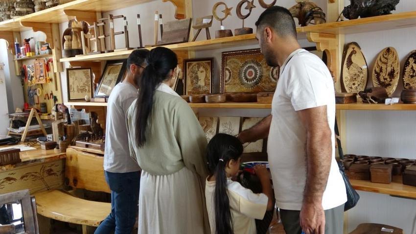 Van'da ömrünü tamamlayan ceviz ağaçları yeniden hayat buluyor!