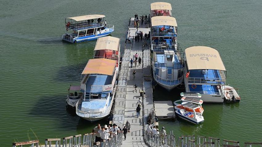 Hasankeyf'te tekne turları turizme can suyu oldu! Ziyaretçi akınına uğradı!