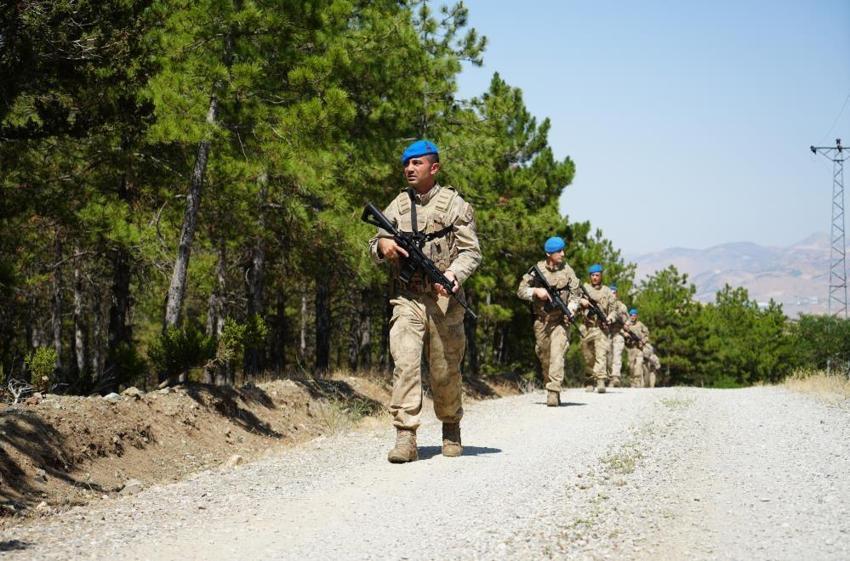 Komandoların gözü doğada! Orman yangınlarına karşı tam teçhizat göreve başladılar