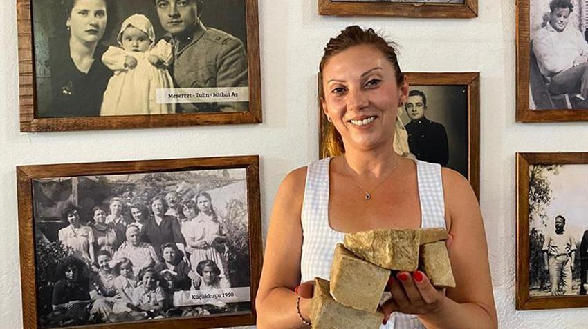 İstanbul'daki hayatına veda etti, ata yadigarı fabrikada gizli kalmış el sanatını dünyaya yayıyor