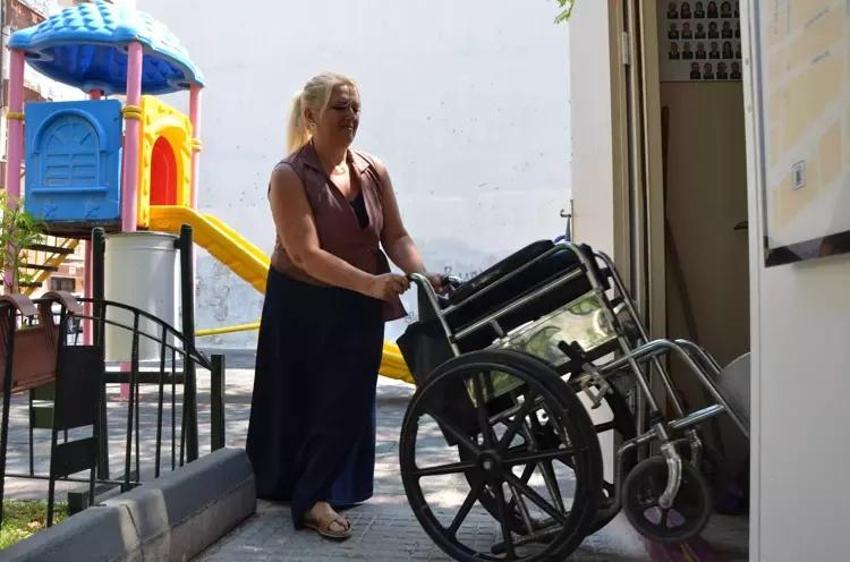 Eskişehir'de kadın muhtardan örnek davranış: Komşulara hediye ediliyor