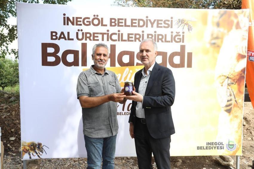 İnegöl Balı Anzer'e rakip çıktı! Hasat başladı, kalitesi uzmanları hayrete düşürdü