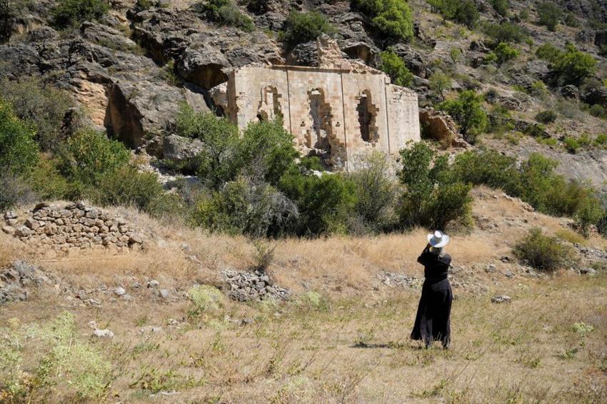 Yunanistan'dan 20 kişi Gümüşhane'nin köyüne tek bir şey için geldi! Muhtar inanamadı, başka örneği yok