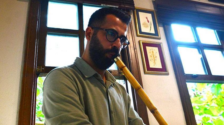 Bursa'da 200 yıldır devam eden geleneği devam ettiriyor: Öğretmenlikten istifa etti, şimdi ustasının mirasını yaşatıyor