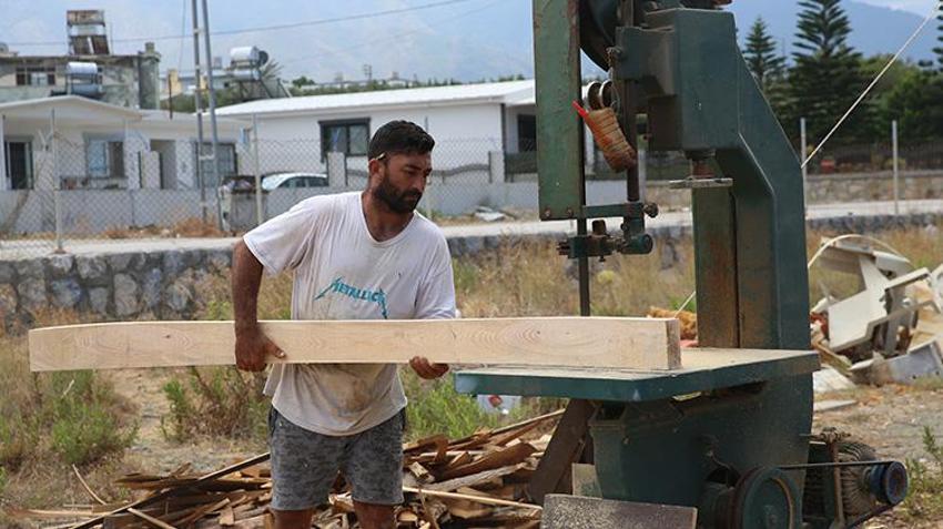 Hataylı usta hobi olarak başladı şimdi ihalelere giriyor! Eski parçaları milyonluk yatlara dönüştürüyor