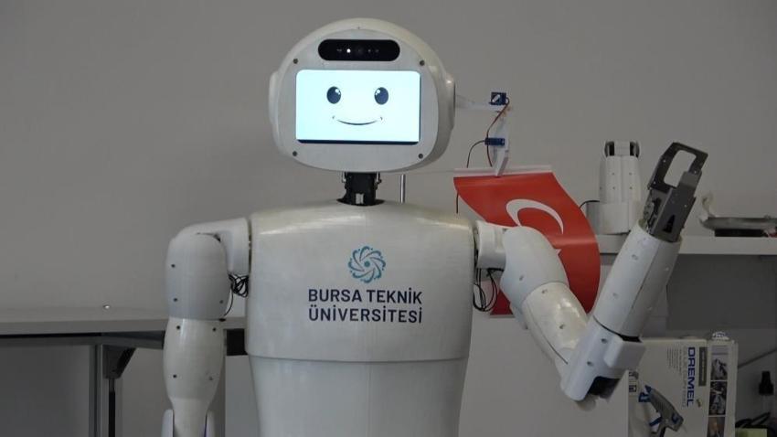 Türk üniversitelerinde bir ilk! Bursa'da yapay zeka destekli insansı robot geliştirildi