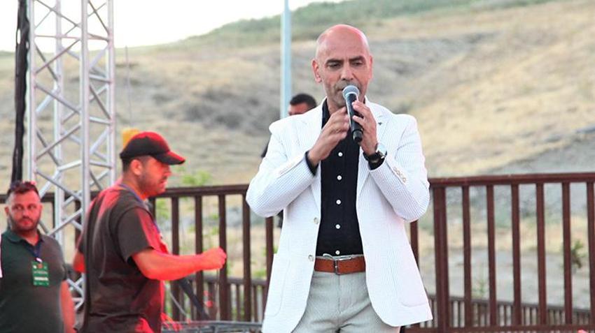Ahlat’ta Gürhan Ötün coşkusu: Konsere yoğun katılım