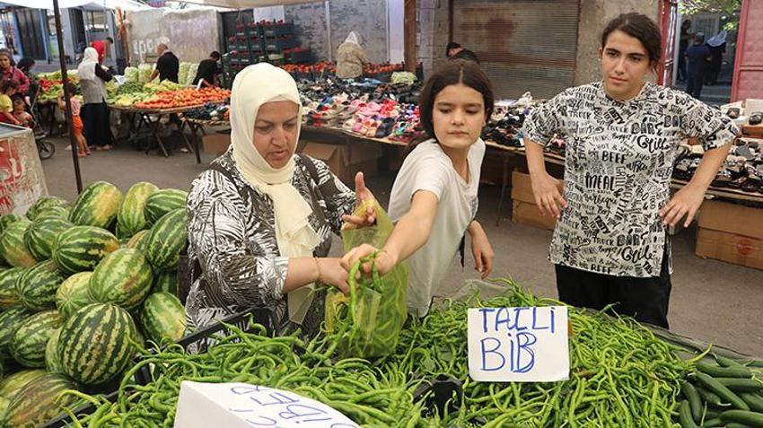 Batmanlı kadınların boş zamanı paraya dönüşüyor! Hem geleneği yaşatıyor hem de aile bütçesine katkı sağlıyorlar