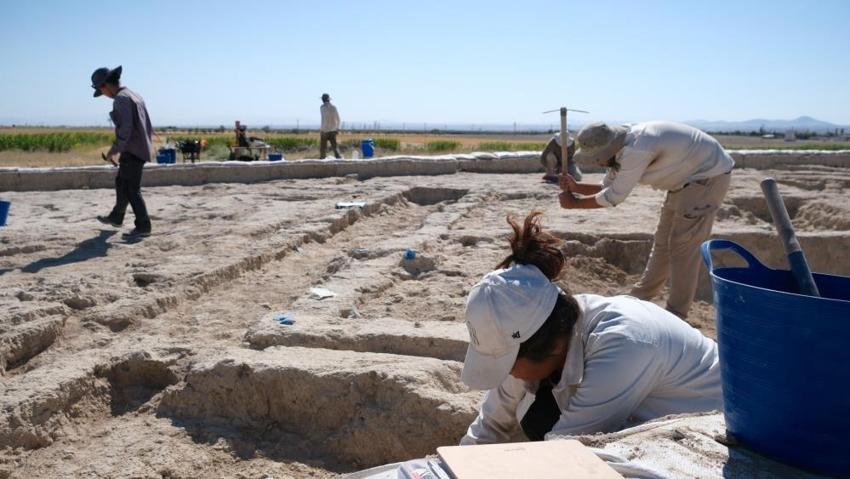 Çatalhöyük'ten 800 yıl daha eski! Karaman'da 10 bin yıllık sokak bulundu